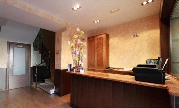 Hostal Avenida Barajas Madrid Dış mekan fotoğraf