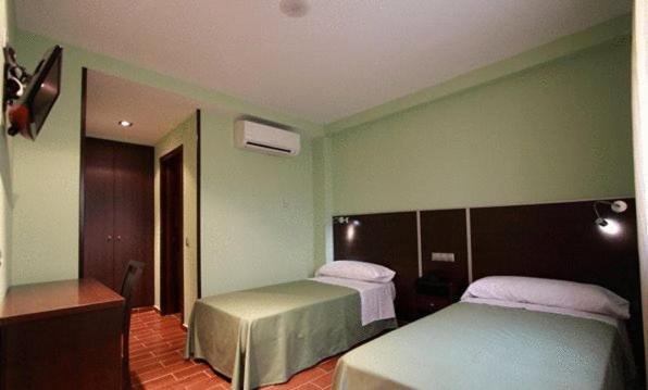 Hostal Avenida Barajas Madrid Oda fotoğraf